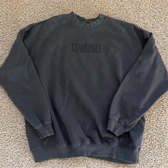 Tops - Taylor Swift Eras Tour concert Crewneck sweatshirt XL